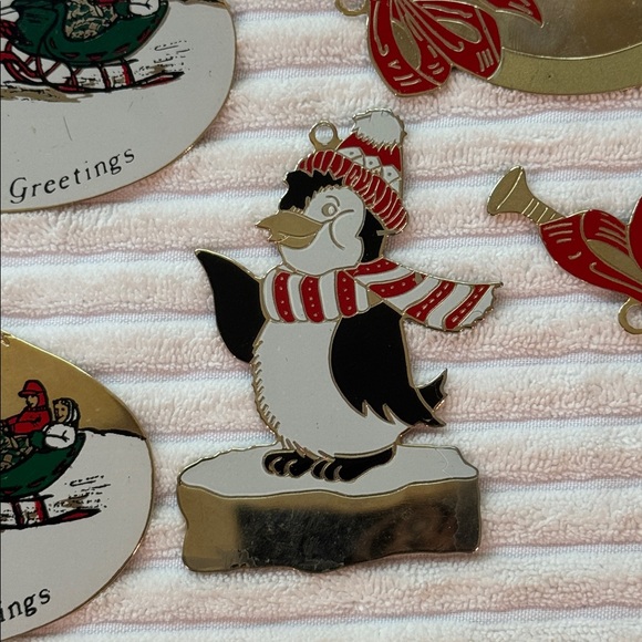 Festive Vintage Gold Holiday Ornaments - Picture 4 of 7